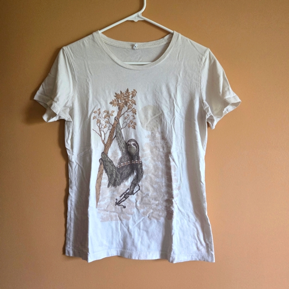Sloth With Crossbow Tee PTP=17.75"
